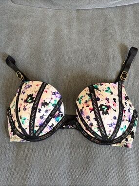 Victoria's Secret Very Sexy Push Up Bra Floral Push-Up Bra with Blk Trim. Sz 34D